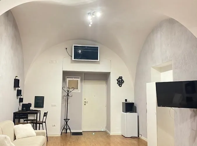 Visconti138 3* בארי